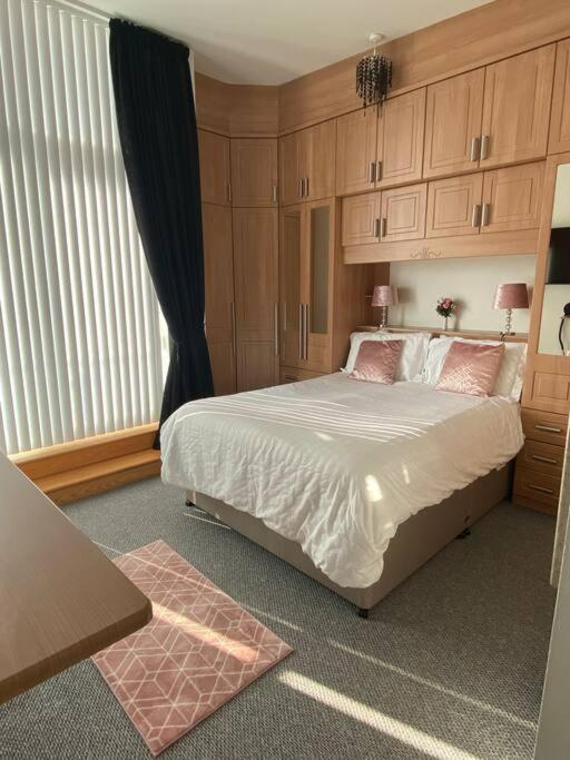 3 Bedroom Penthouse Apartment In Larne Kültér fotó