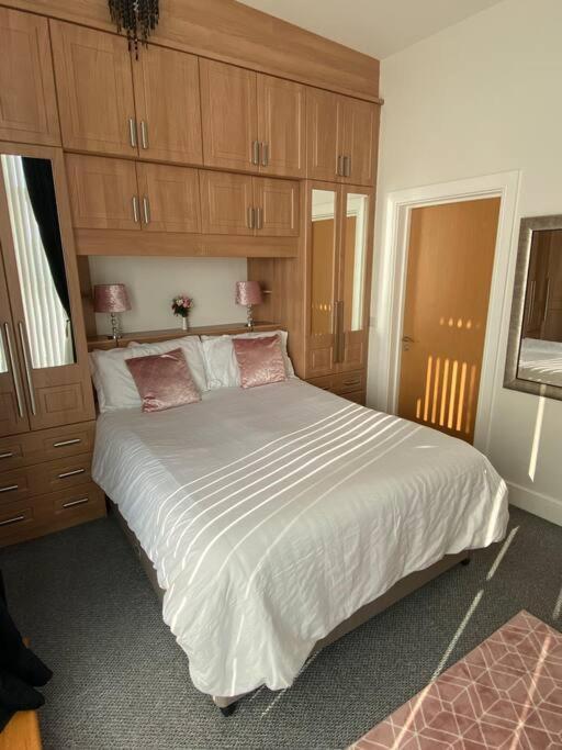 3 Bedroom Penthouse Apartment In Larne Kültér fotó